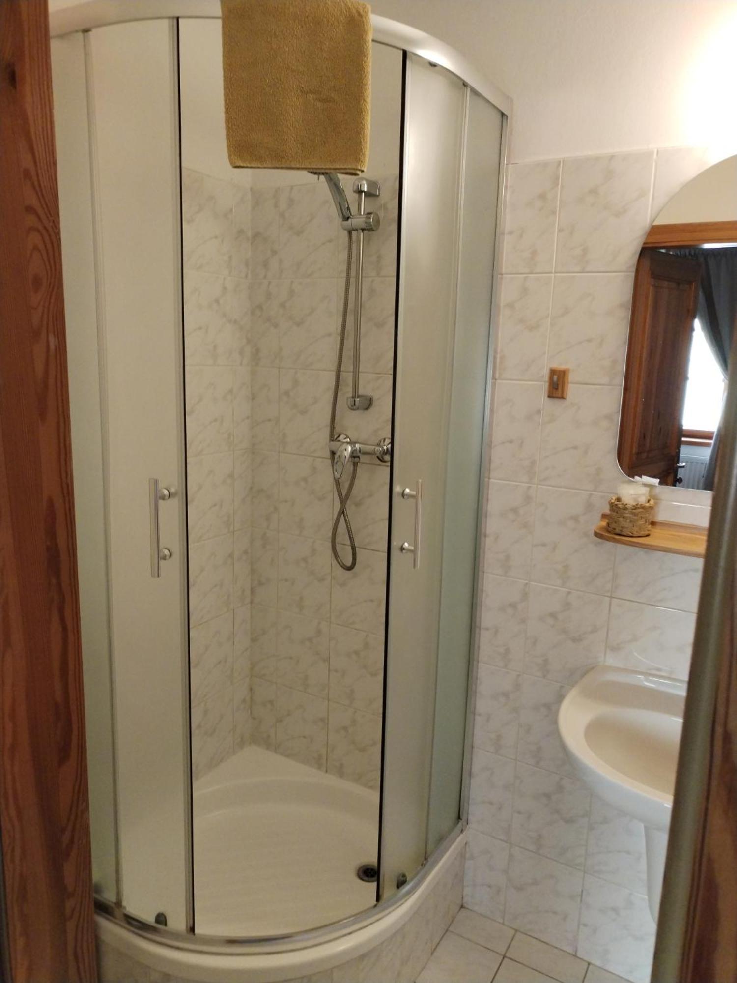 Hotel U Zvonu กุตนาฮอรา ภายนอก รูปภาพ